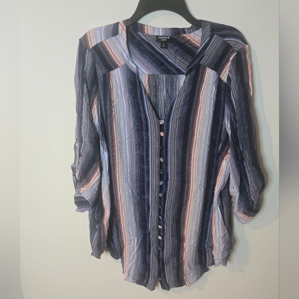 Torrid Harper Button Down Blouse Size 2